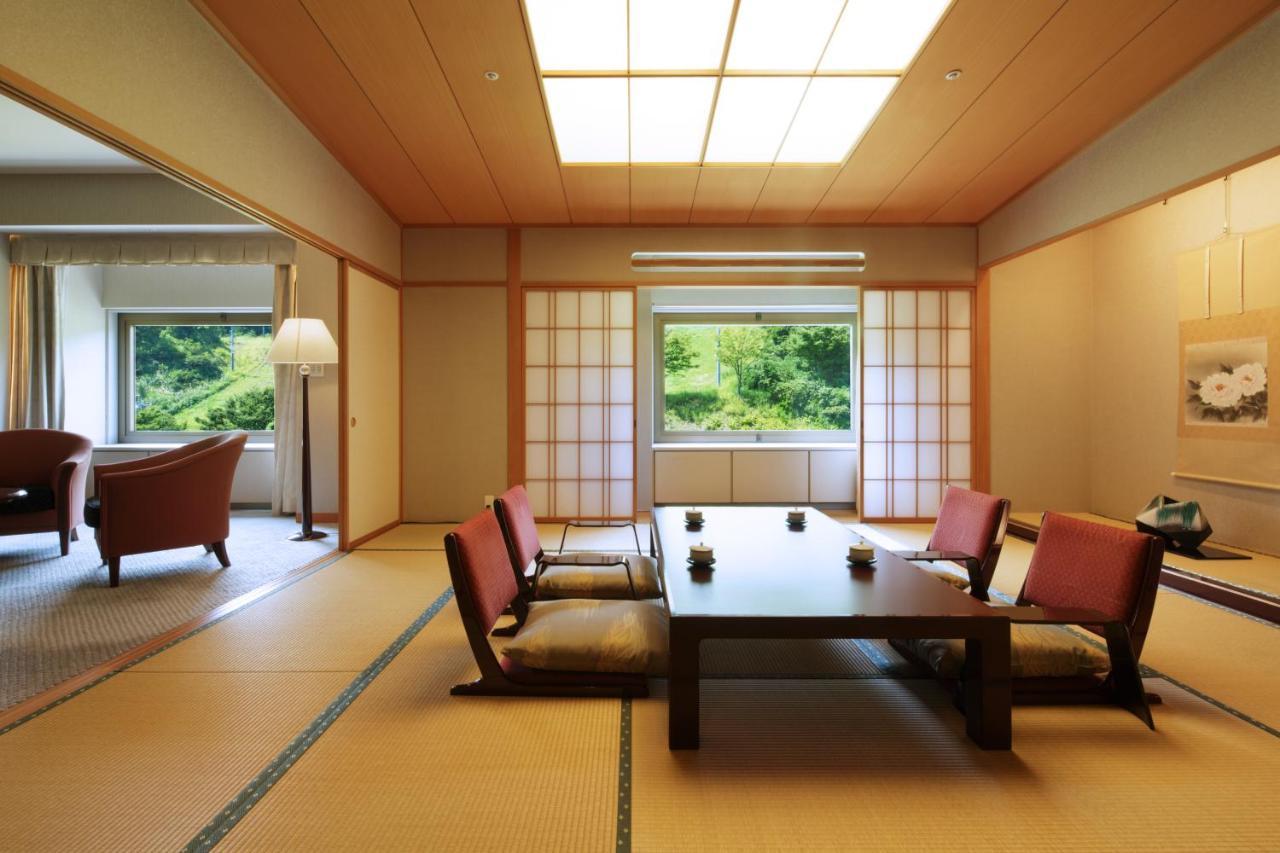 Naspa New Otani Yuzawa  Bagian luar foto