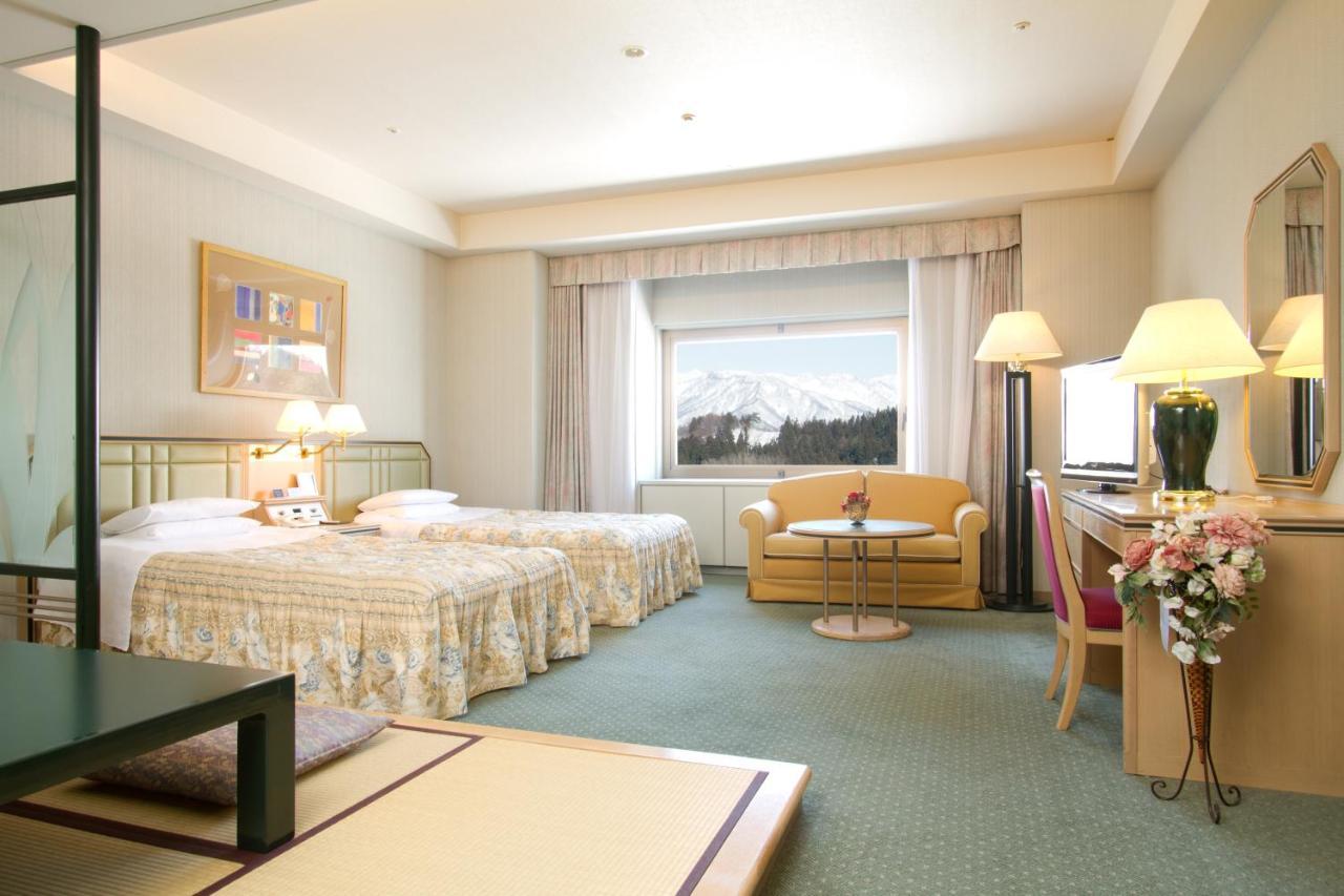 Naspa New Otani Yuzawa  Bagian luar foto