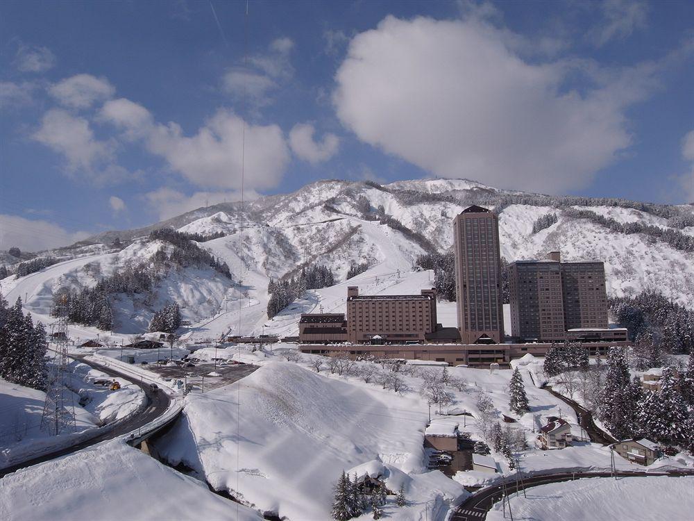 Naspa New Otani Yuzawa  Bagian luar foto